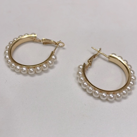 Elegant Small Pearl Gold Hoops - Picture 7 of 7